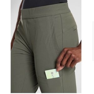 Athleta Wander Stash Skinny Pant, size 6